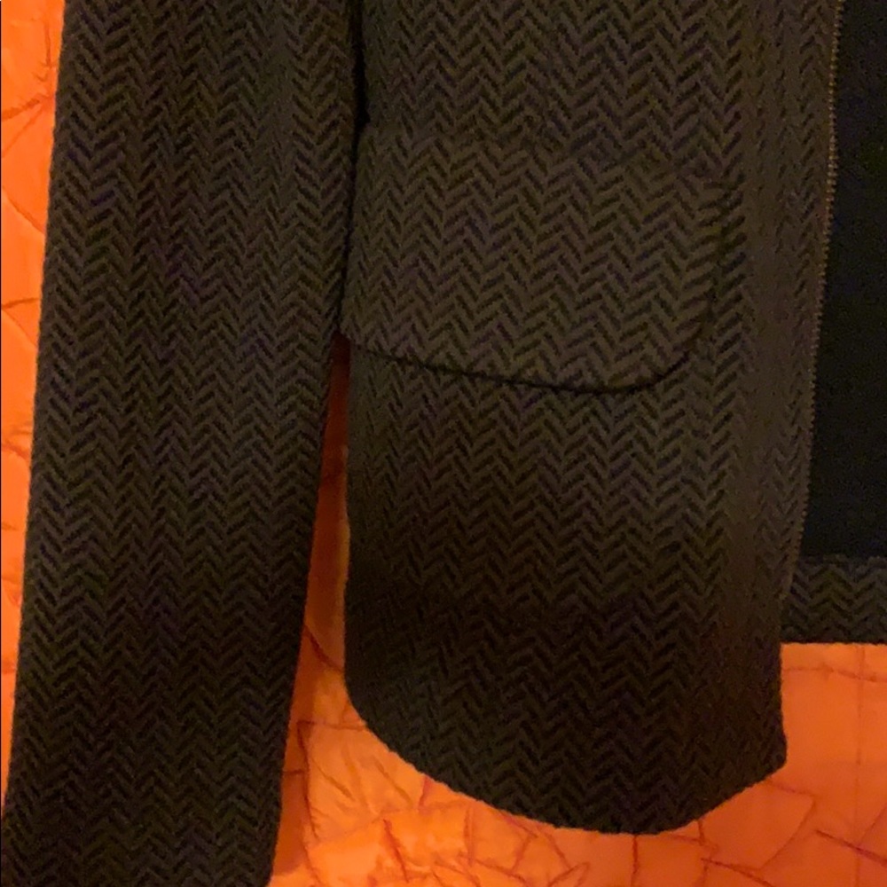 Jacket - Picture 5 of 7
